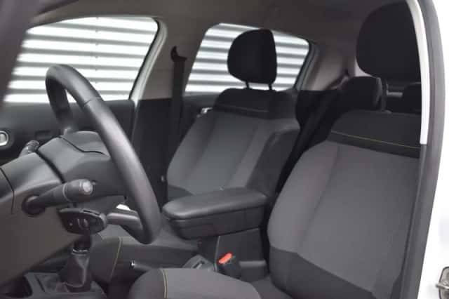 Citroën C3 (2018) thumbnail 2