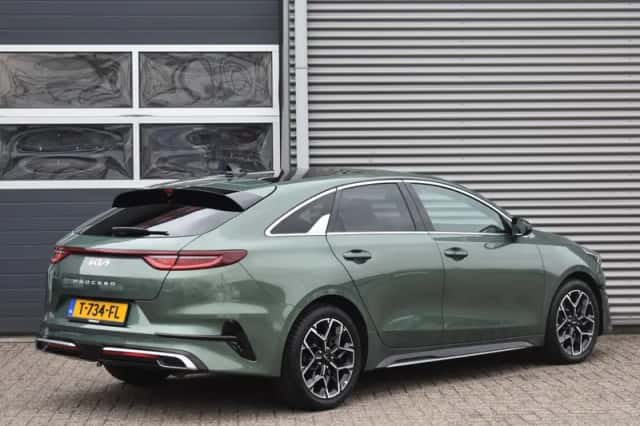 Kia PRO CEED (2023) thumbnail 3