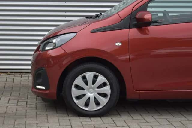 Peugeot 108 (2021) thumbnail 3