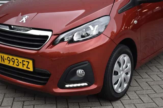 Peugeot 108 (2021) thumbnail 5