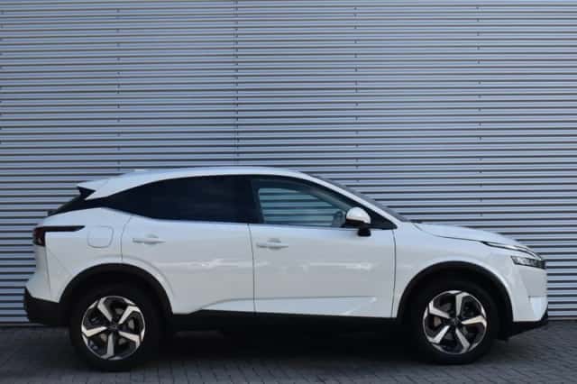 Nissan Qashqai (2024) thumbnail 4