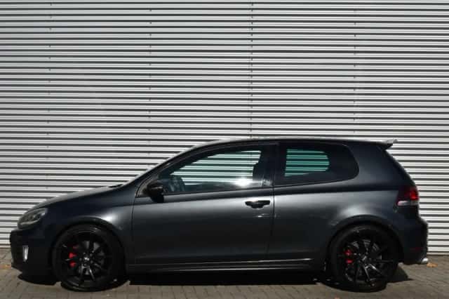 Volkswagen Golf (2009) thumbnail 2