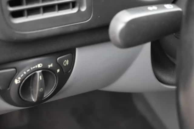 Saab 9-3 (2005) thumbnail 14