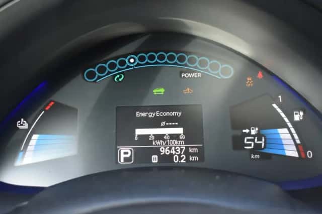 Nissan Leaf (2016) thumbnail 16
