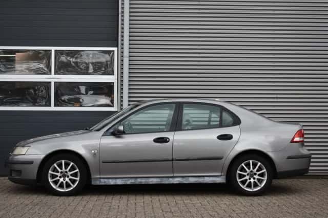 Saab 9-3 (2004) thumbnail 2