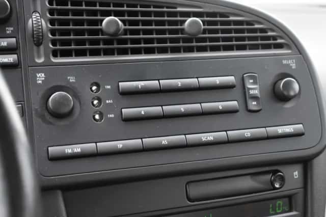 Saab 9-3 (2004) thumbnail 17