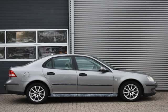 Saab 9-3 (2004) thumbnail 4