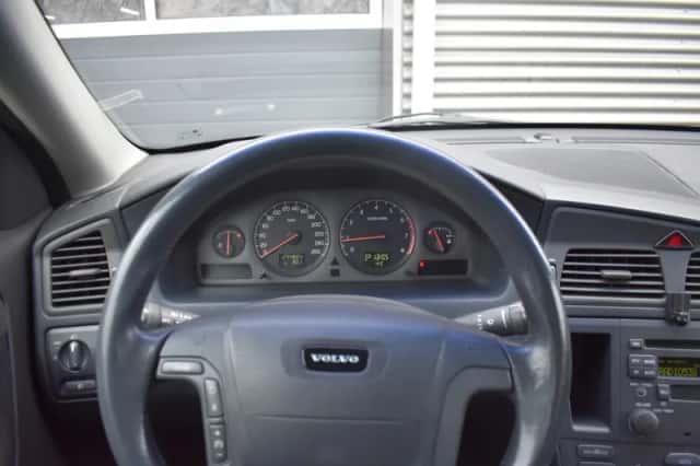Volvo V70 (2002) thumbnail 21