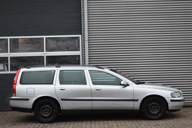 Volvo V70 (2002) thumbnail 5