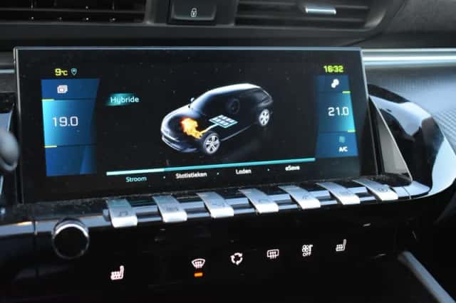 Peugeot 508 (2021) thumbnail 22