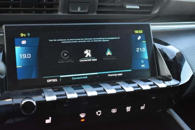 Peugeot 508 (2021) thumbnail 25