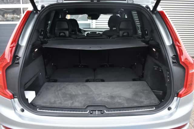 Volvo XC90 (2016) thumbnail 9
