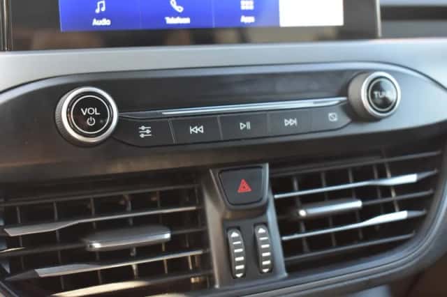 Ford Focus (2022) thumbnail 22