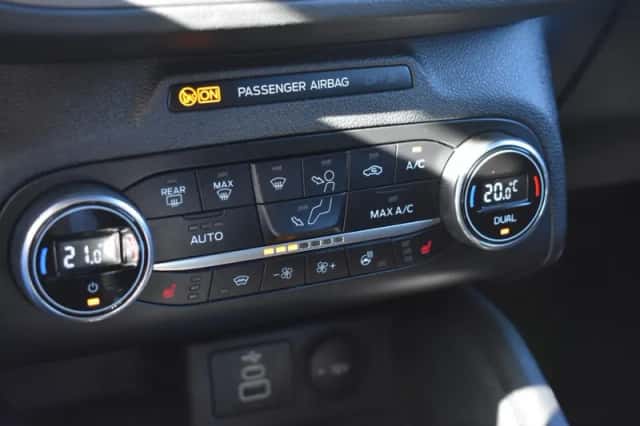 Ford Focus (2022) thumbnail 23