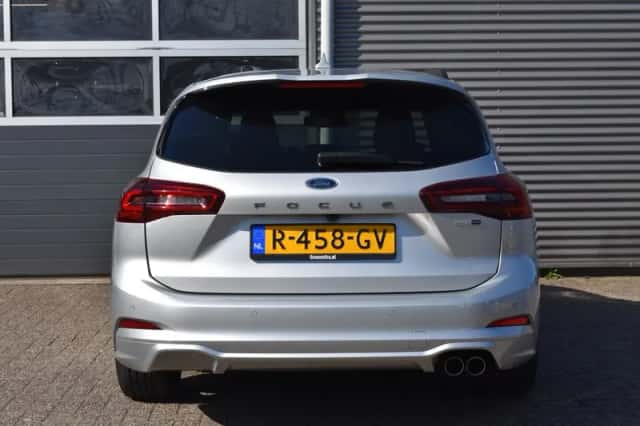 Ford Focus (2022) thumbnail 6