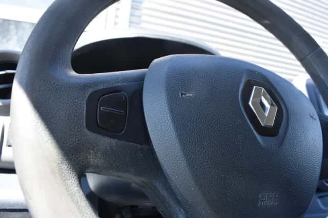 Renault Trafic (2015) thumbnail 14