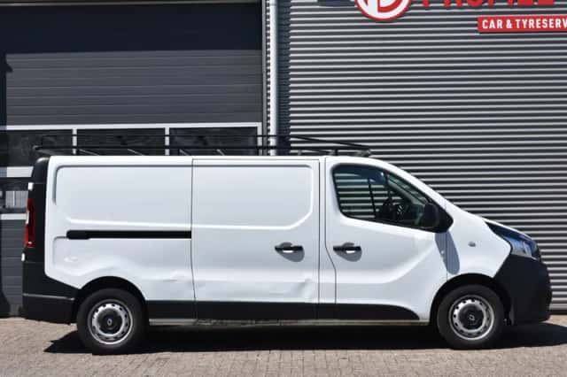 Renault Trafic (2015) thumbnail 4