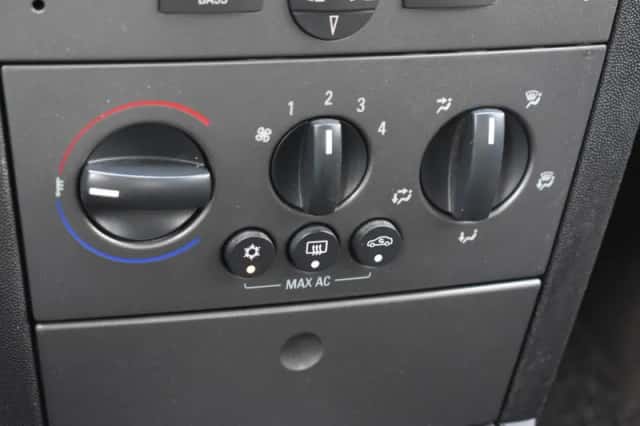Opel Meriva (2009) thumbnail 20