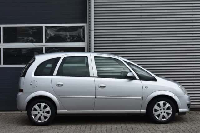 Opel Meriva (2009) thumbnail 4