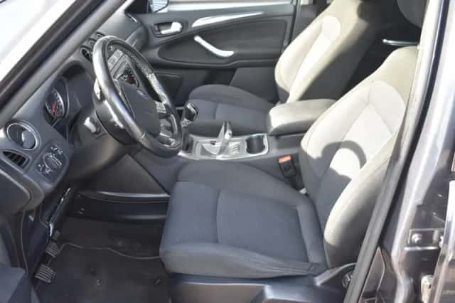 Ford S-Max (2008) thumbnail 22