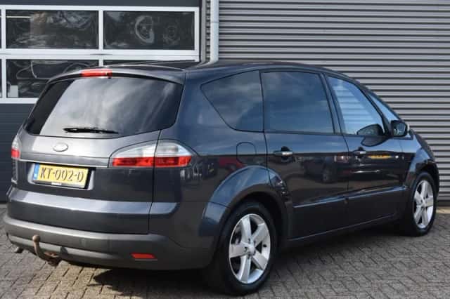 Ford S-Max (2008) thumbnail 3