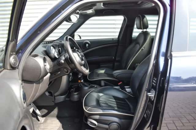 MINI Countryman (2016) thumbnail 19
