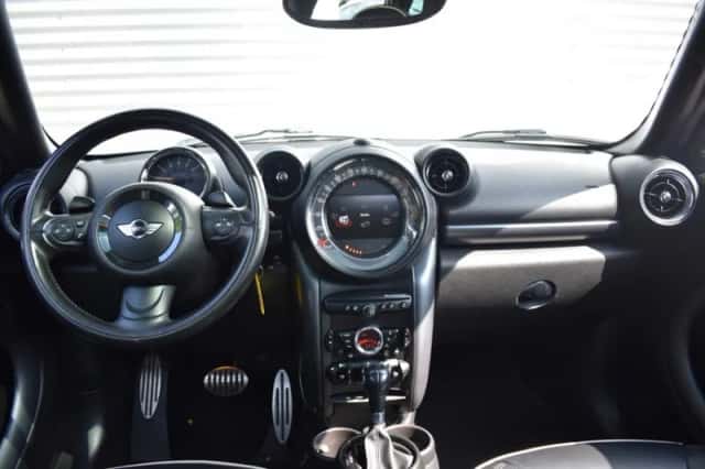 MINI Countryman (2016) thumbnail 30