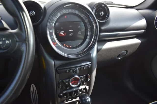 MINI Countryman (2016) thumbnail 31