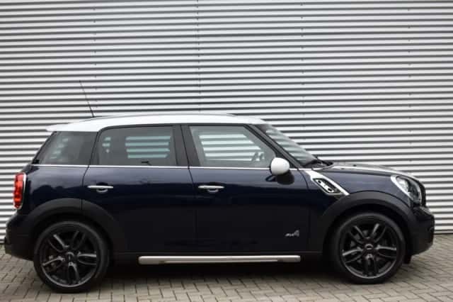 MINI Countryman (2016) thumbnail 7
