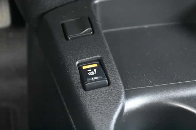 Nissan Leaf (2016) thumbnail 25