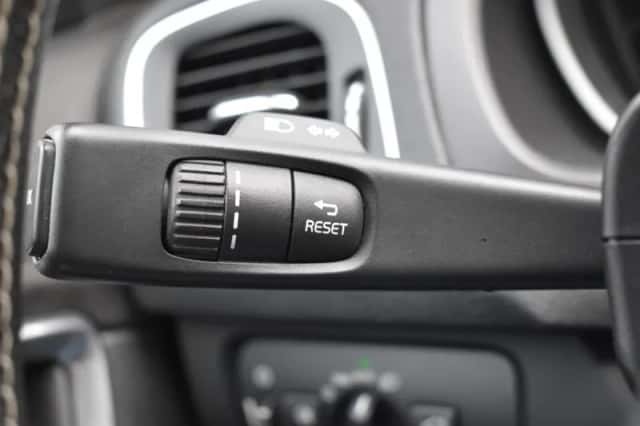 Volvo V40 (2019) thumbnail 25
