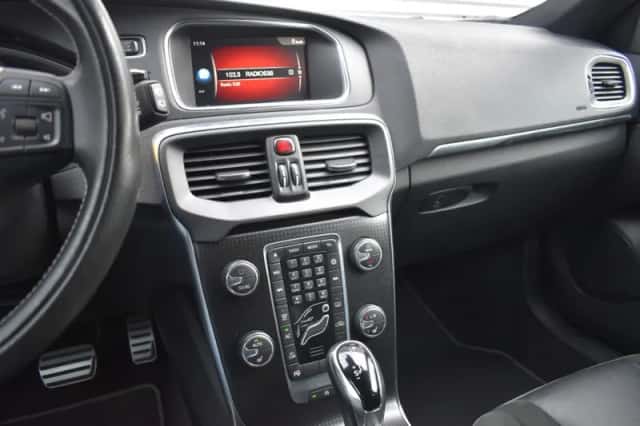 Volvo V40 (2019) thumbnail 31