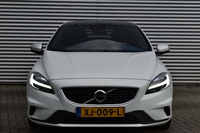 Volvo V40 (2019) thumbnail 6