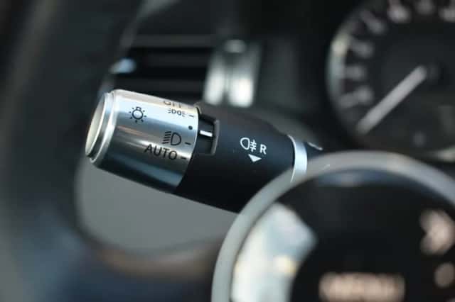 Land Rover Discovery Sport (2020) thumbnail 12