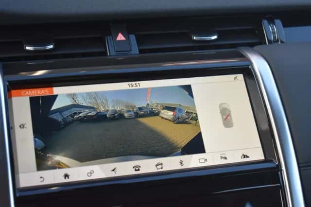 Land Rover Discovery Sport (2020) thumbnail 26