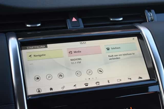 Land Rover Discovery Sport (2020) thumbnail 27