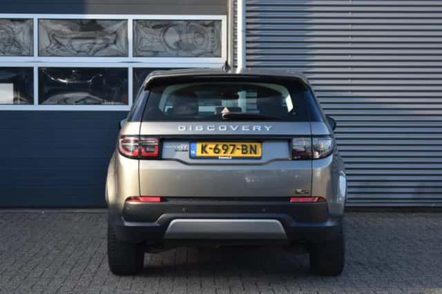 Land Rover Discovery Sport (2020) thumbnail 4