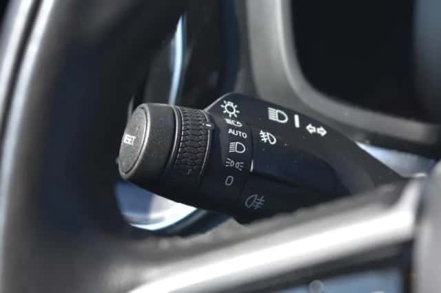 Volvo V60 (2021) thumbnail 17