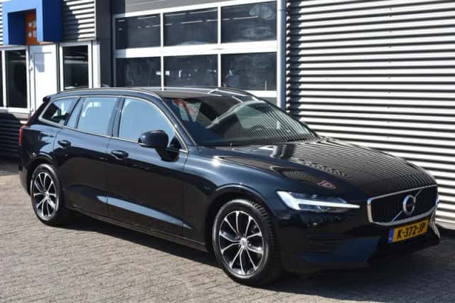 Volvo V60 (2021) thumbnail 9