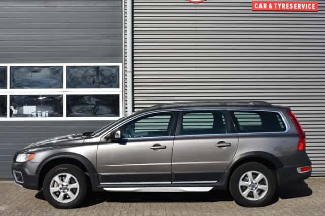 Volvo XC70 (2009) thumbnail 2