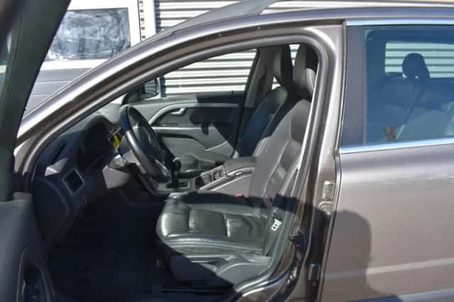 Volvo XC70 (2009) thumbnail 11