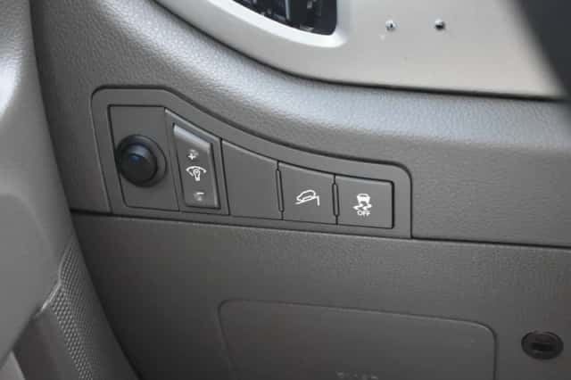 Kia Sportage (2012) thumbnail 14