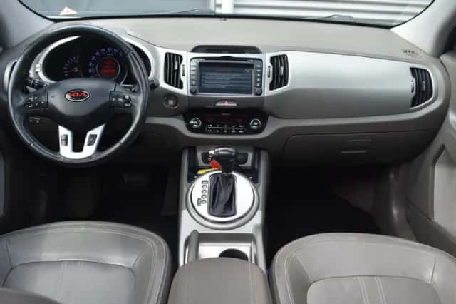 Kia Sportage (2012) thumbnail 16