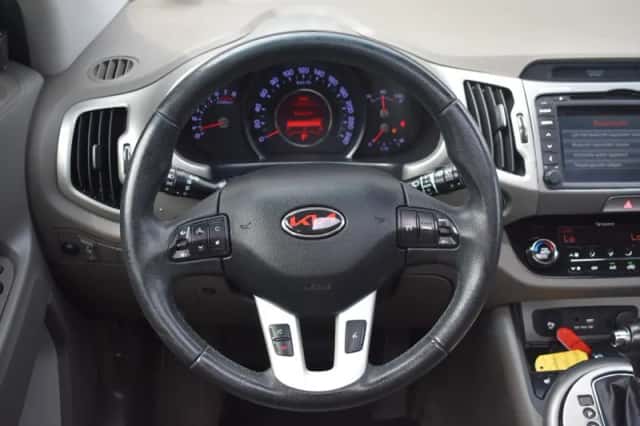 Kia Sportage (2012) thumbnail 18