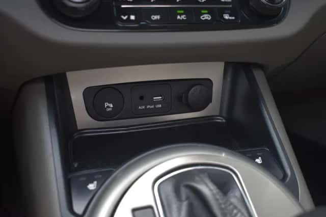 Kia Sportage (2012) thumbnail 31
