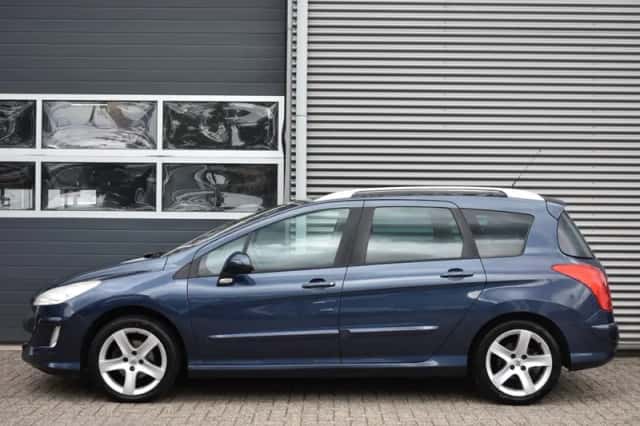 Peugeot 308 (2008) thumbnail 2