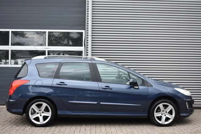 Peugeot 308 (2008) thumbnail 6