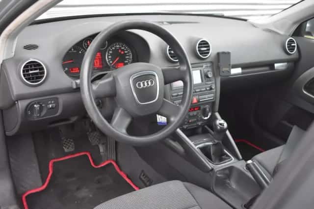 Audi A3 (2008) thumbnail 14