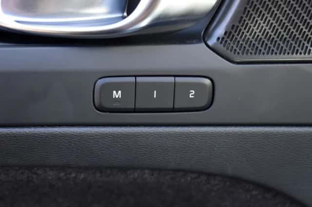 Volvo XC40 (2023) thumbnail 13
