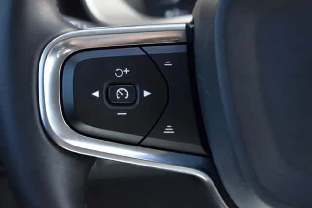Volvo XC40 (2023) thumbnail 22
